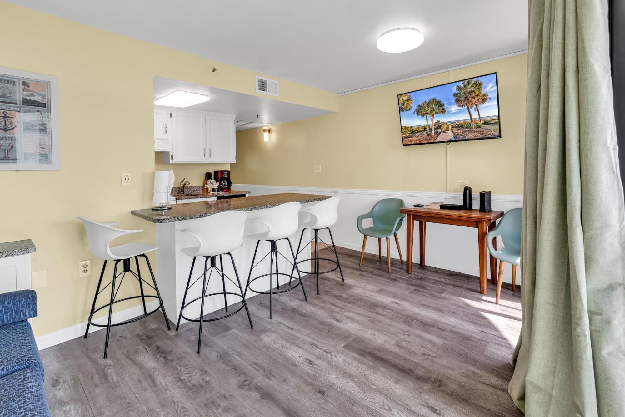 Oceanfront Condo Steps To The Beach W No Resort Fees Миртъл Бийч Екстериор снимка