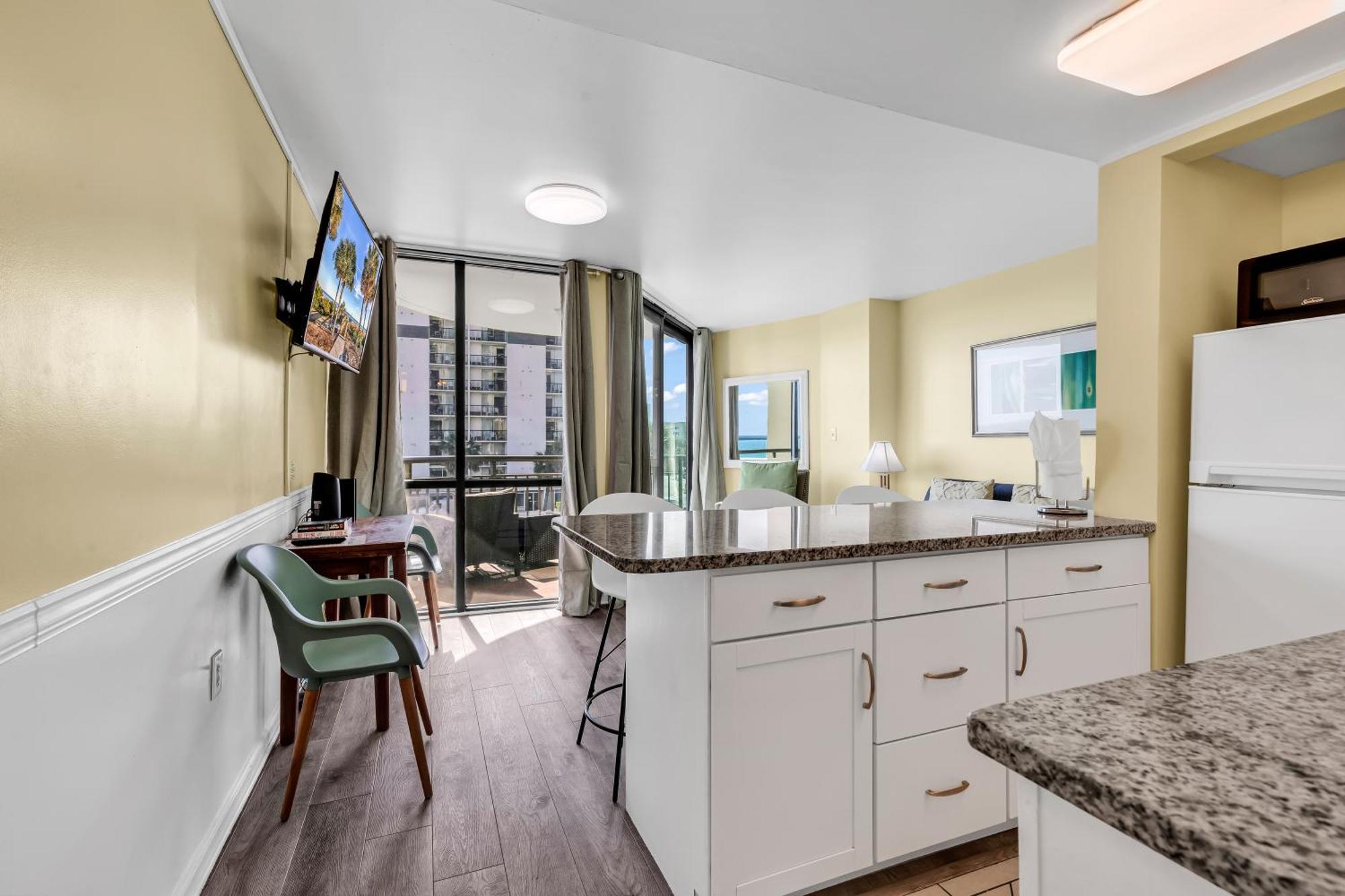 Oceanfront Condo Steps To The Beach W No Resort Fees Миртъл Бийч Екстериор снимка